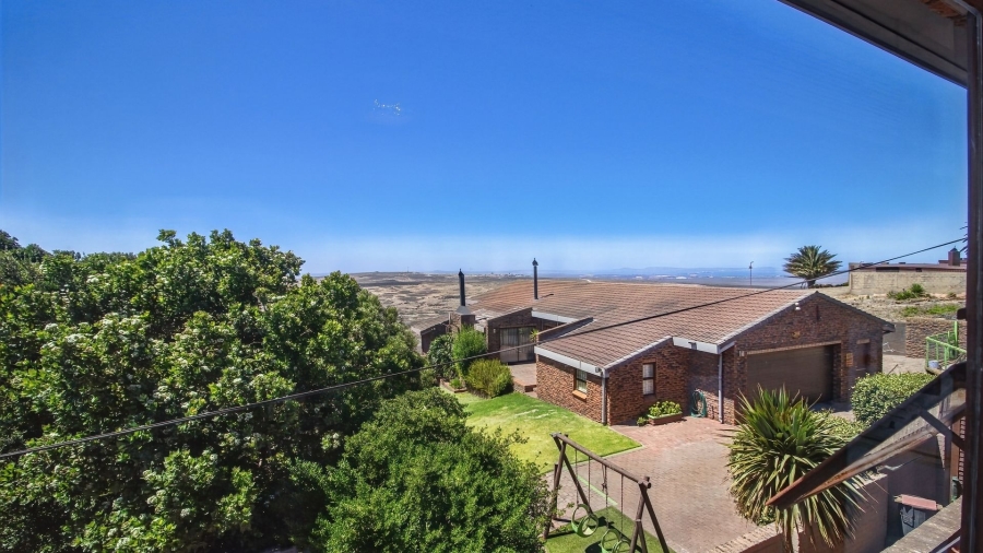 7 Bedroom Property for Sale in Vredenburg Western Cape